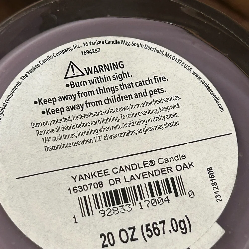 Dried Lavender & Oak​ Large Tumbler Candle (20 0z.)